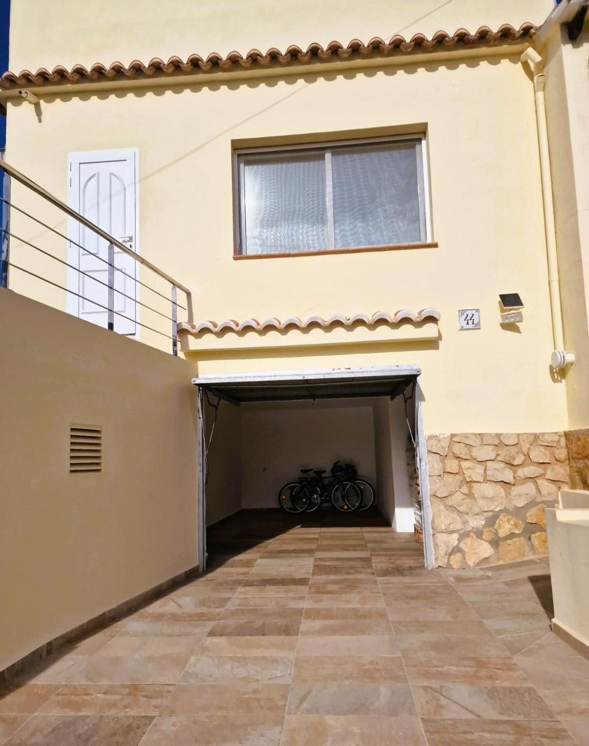 La Golondrina Villa Бениса Екстериор снимка