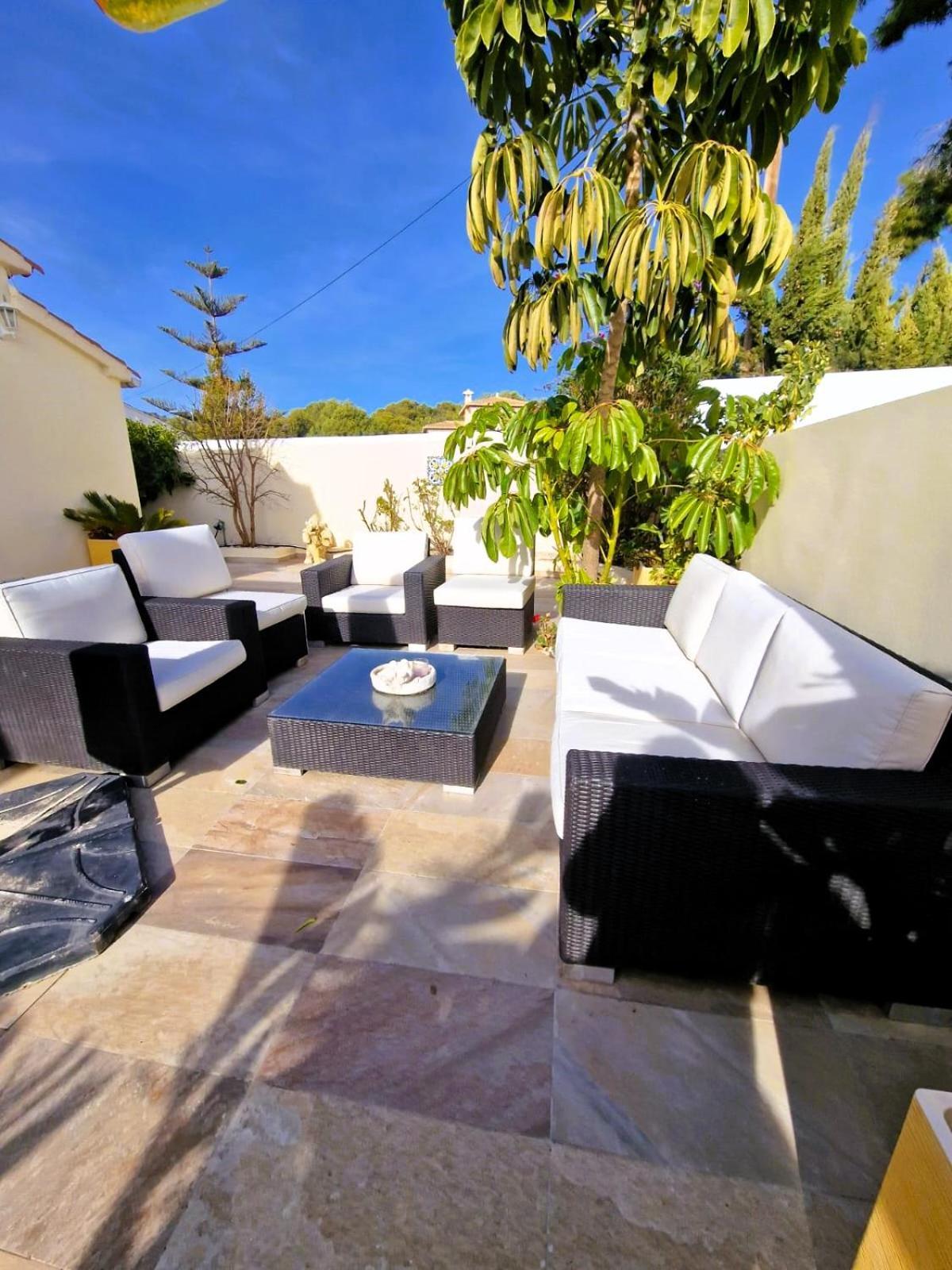 La Golondrina Villa Бениса Екстериор снимка