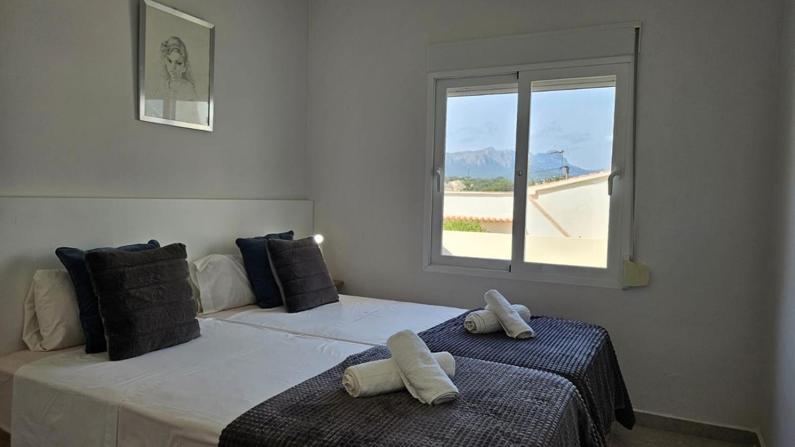 La Golondrina Villa Бениса Екстериор снимка